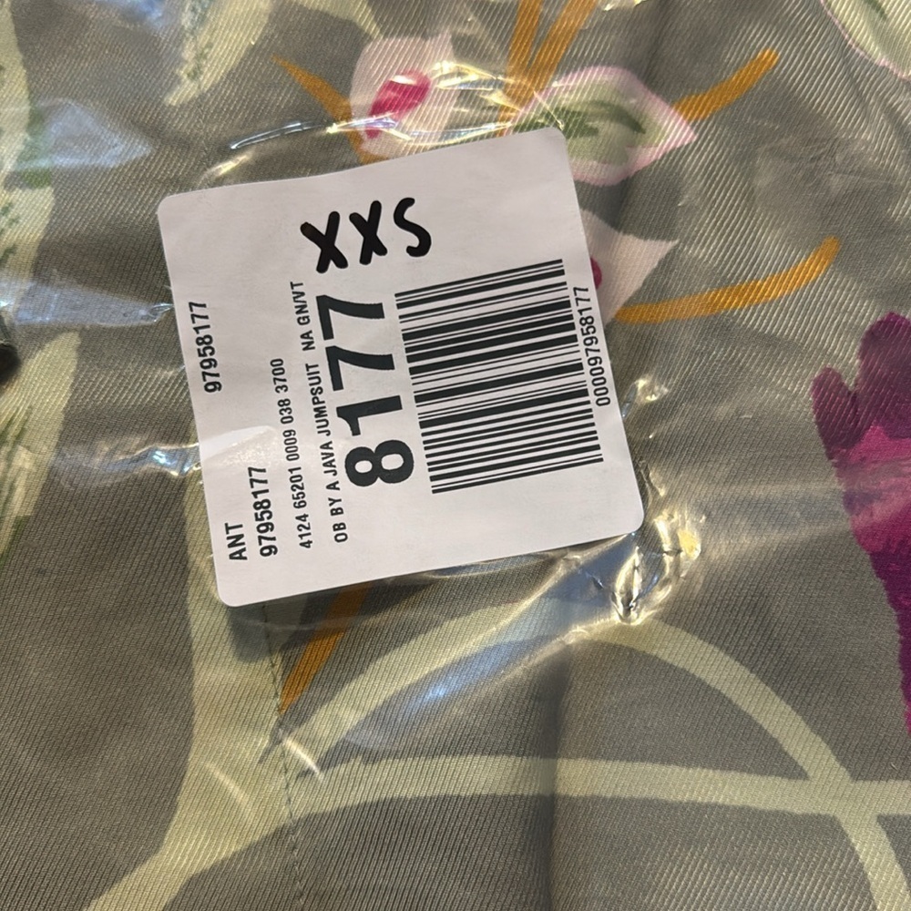 NWT! By Anthropologie Printed Wide-Leg Jumpsuit green Floral 🏈🦊 - Picture 6 of 6